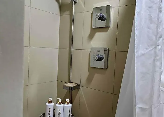 호텔 My Humble Abode At Shore 3 마닐라